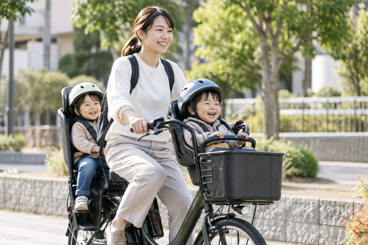 子育ての移動が楽になるに合わせて電動自転車を扱う人