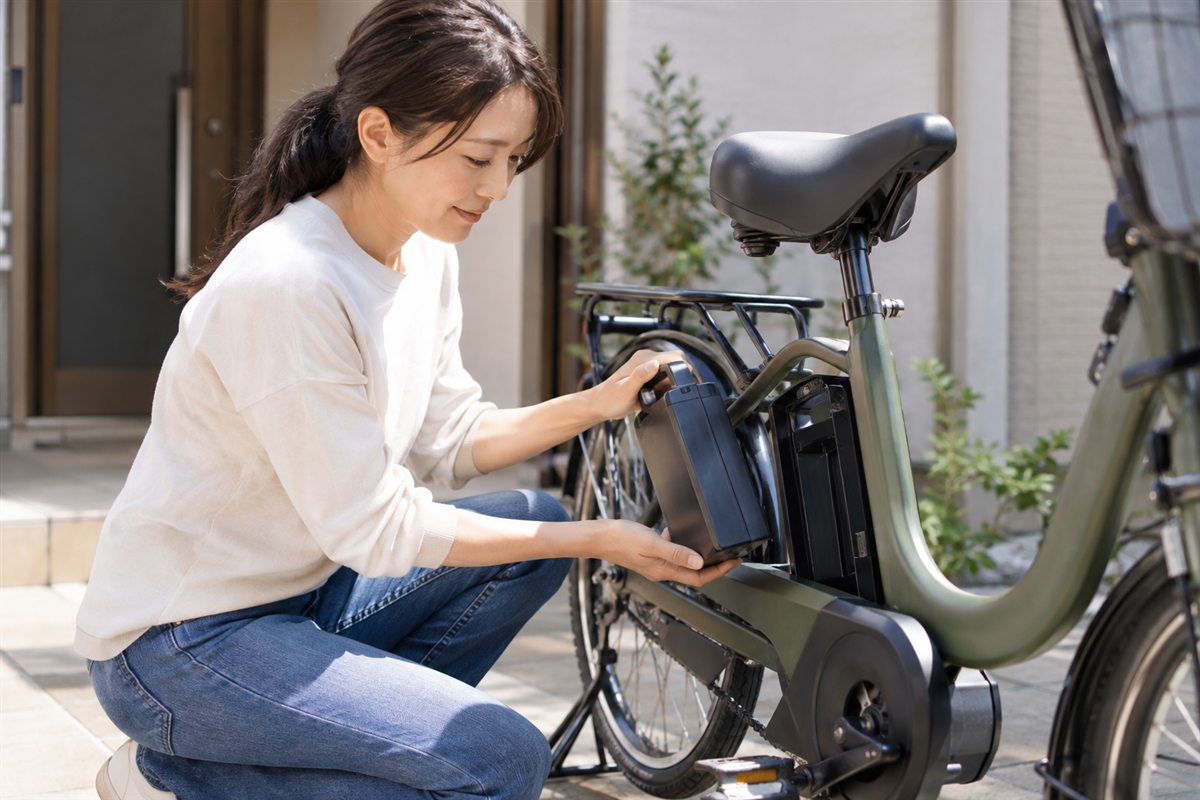 バッテリーを別に確認するに関する電動自転車の利用場面