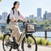 電動自転車に40分乗ると何カロリー？計算式と通勤・買い物の目安に関する電動自転車の場面