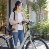 あさひのLOG電動自転車とは？モデルの見分け方と購入前の確認点に関連する電動自転車の場面
